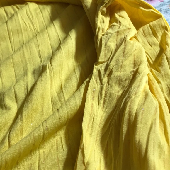 Yellow turtleneck sparkly long sleeve - Picture 4 of 4